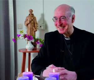 Bisschop Liesen: God is niet in je hoofd te vinden, maar in je hart. Bisschop Liesen: God is niet in je hoofd te vinden, maar in je hart.