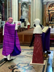 Prachtig borstbeeld ingezegend Prachtig borstbeeld ingezegend